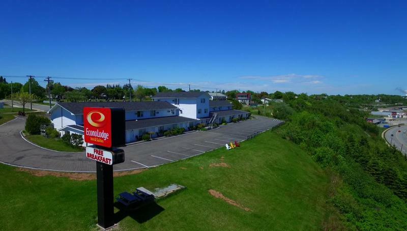 Econo Lodge Inn & Suites Saint John Exterior photo