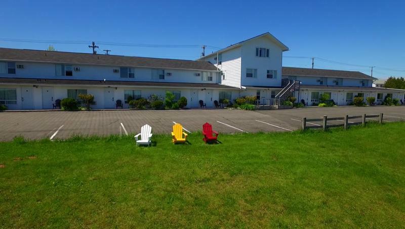 Econo Lodge Inn & Suites Saint John Exterior photo